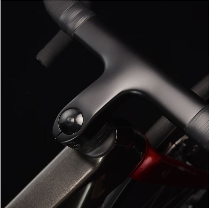 SAVA BLADE R8 DI2 CARBON ROAD BIKE - NEW