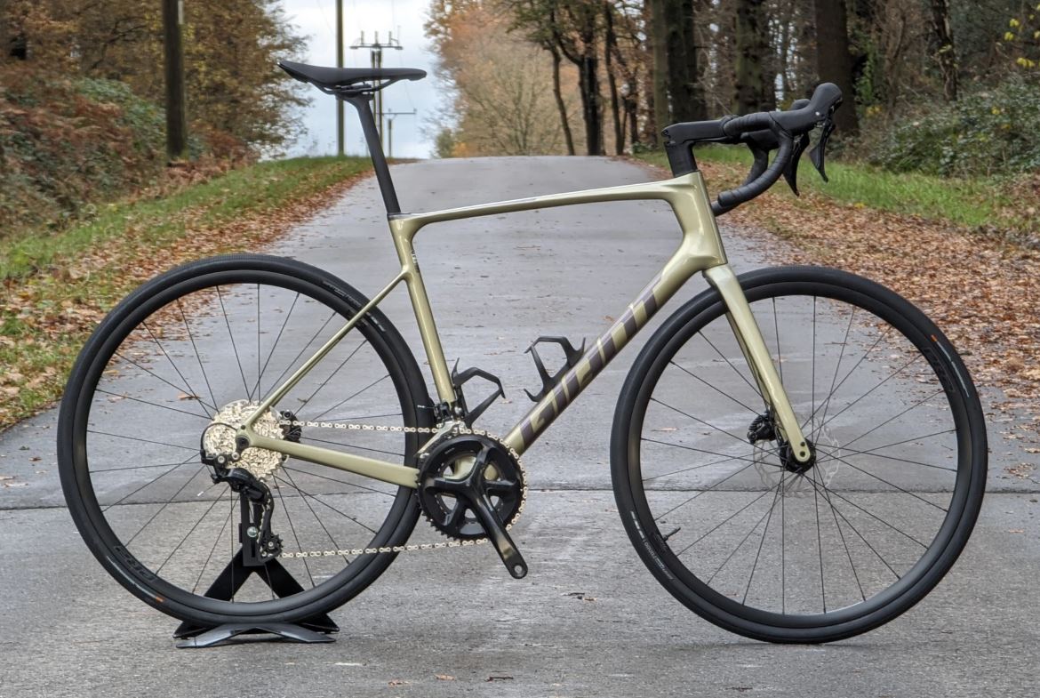 Giant Defy Advanced -2024 Small NEW – CycloPro