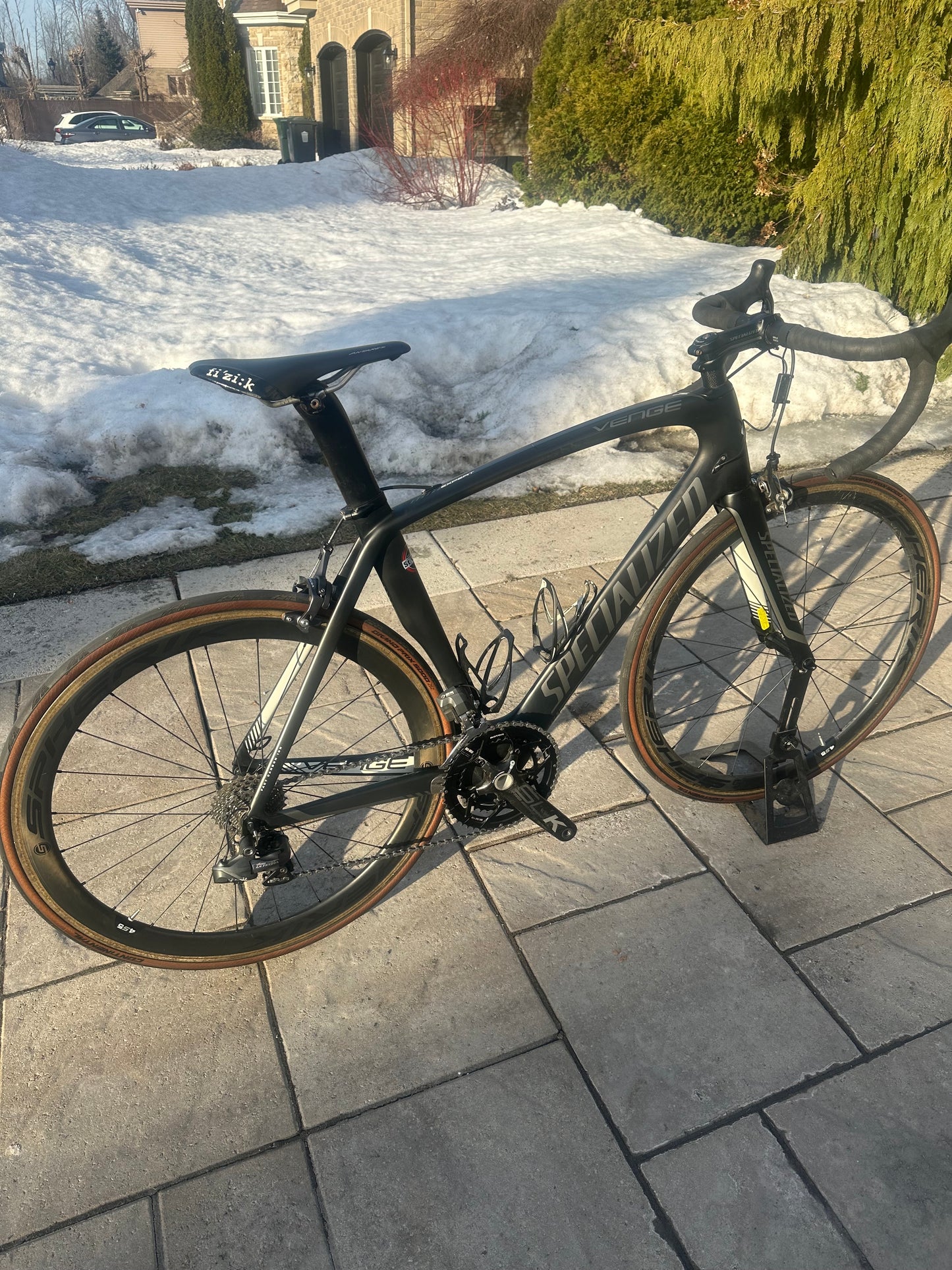 Specialized Venge - 56 - Ultegra Di2 - Carbon Aero Wheels - 6.8 kg - Pre-Owned